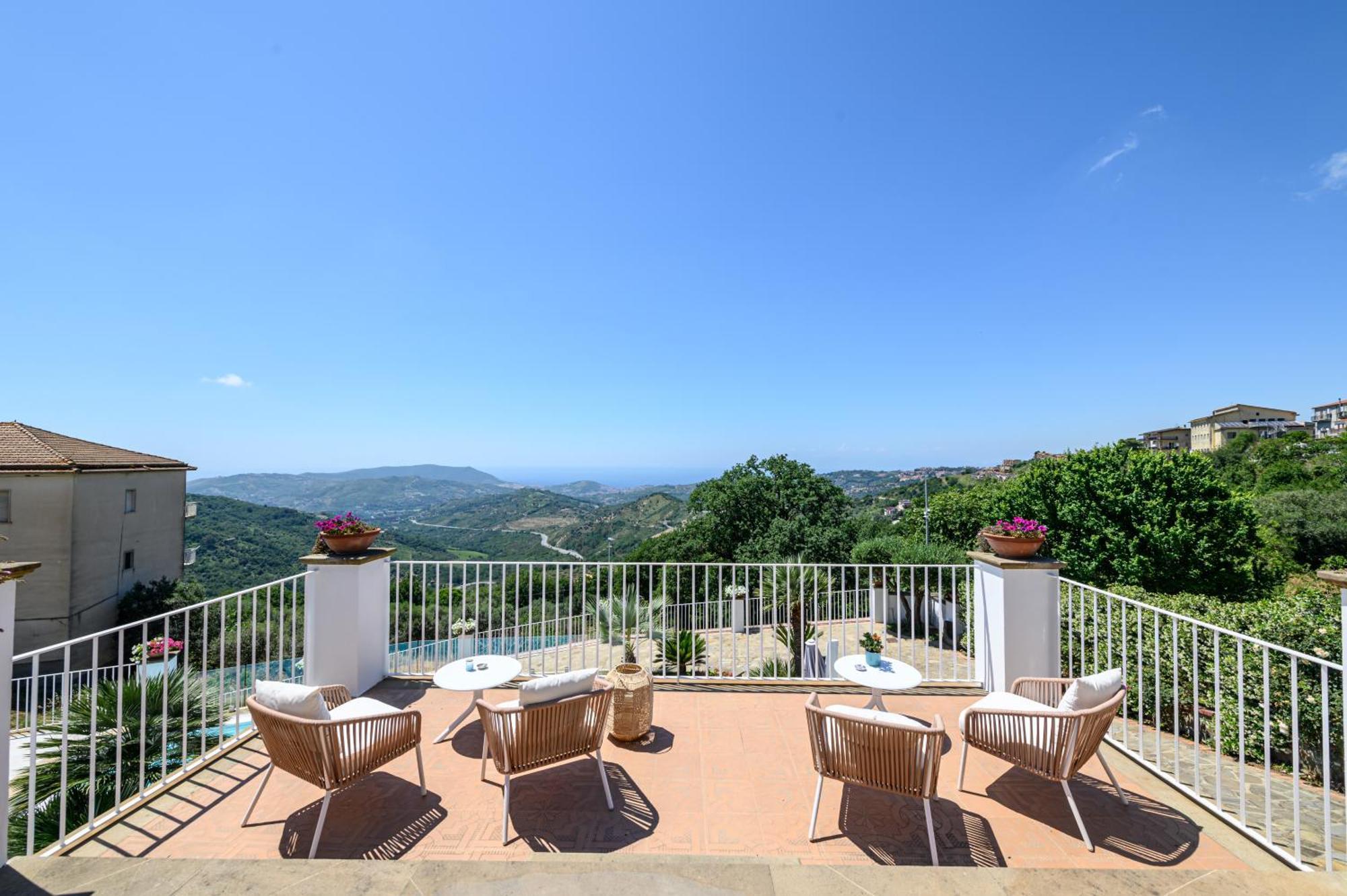 Palazzo Gargano Hotel Prignano Cilento Exterior photo